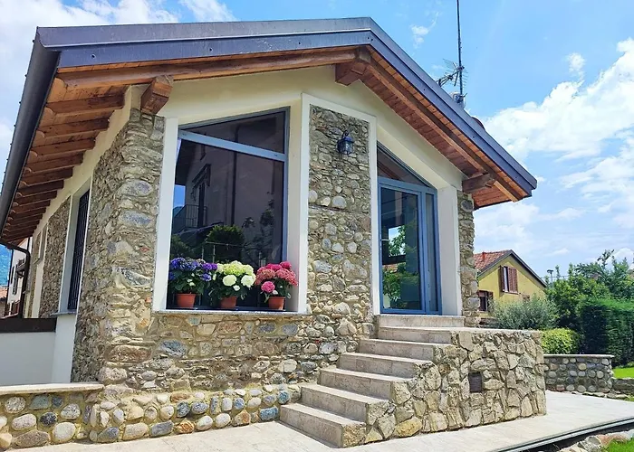 וילה Olia House *